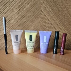 NEW Clinique Make Up And Skincare Essentials Kit